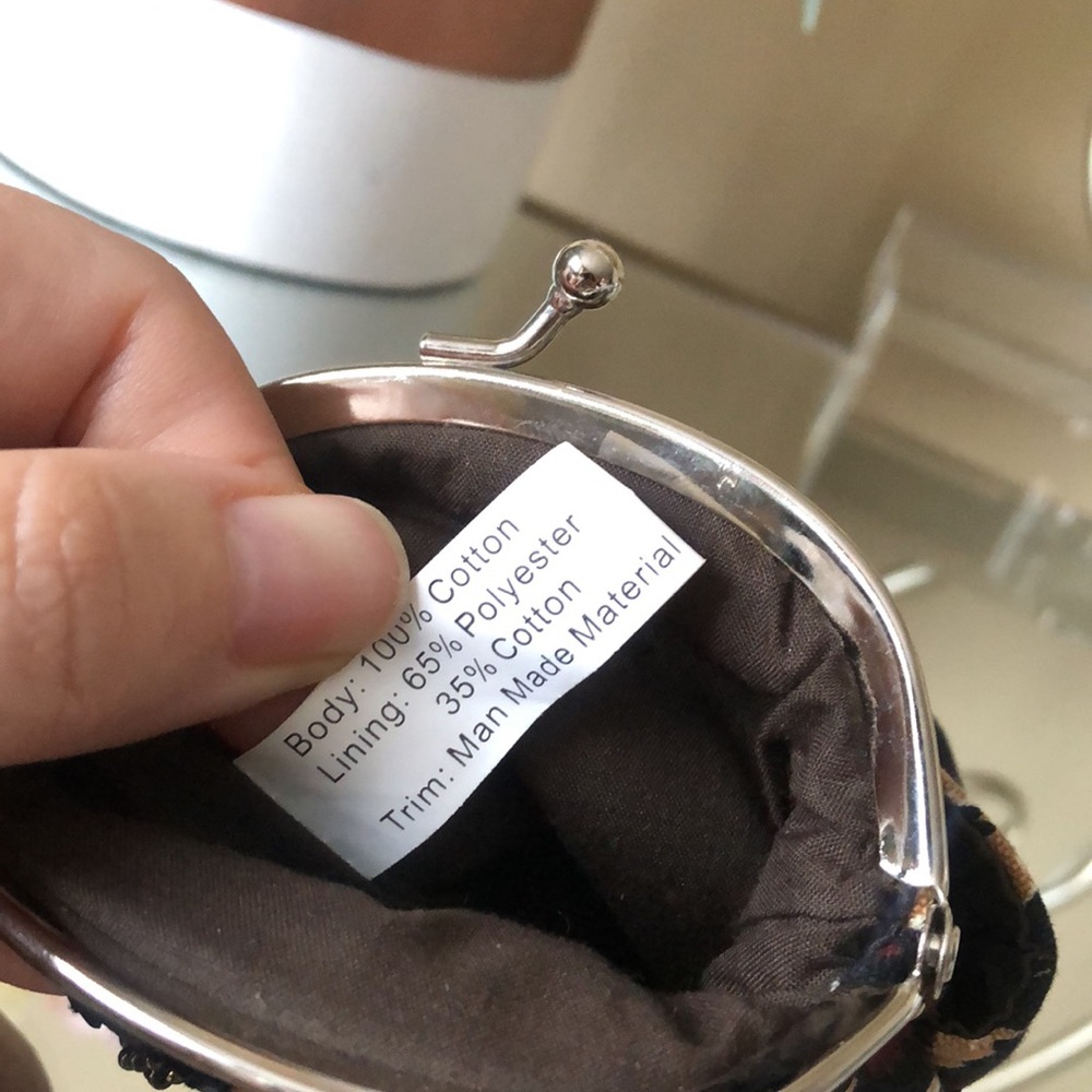 Key pouch - Picture 4 of 6